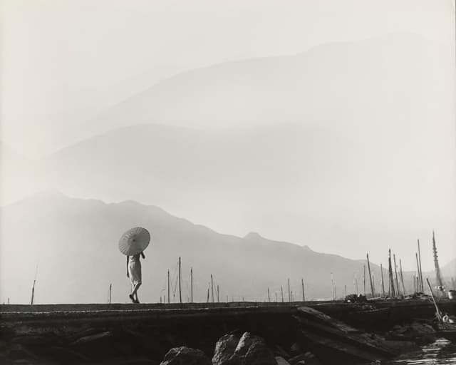 Richard Yee: Between Two Shores